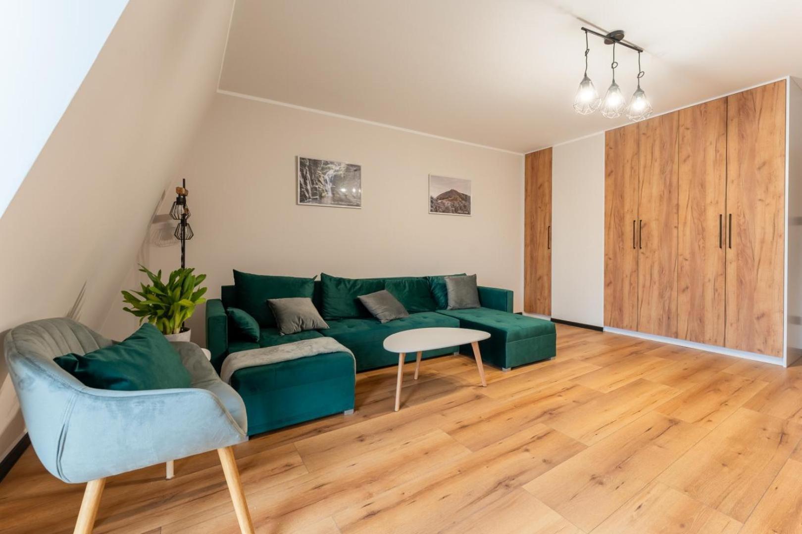 Apartament Przy Baszcie - Z Prywatnym Parkingiem W Centrum - By Spaceapart 耶莱尼亚古拉 外观 照片